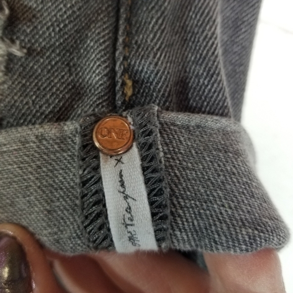 One Teaspoon Bandits distressed charcoal gray black shorts - Picture 16 of 16